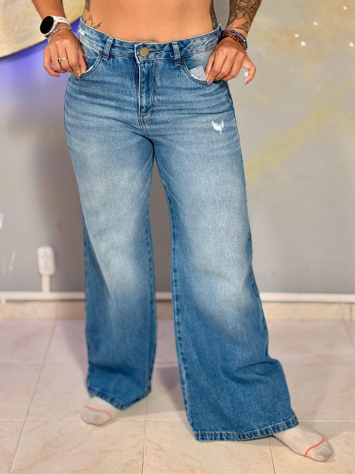 ALTIVA JEANS — vista frontal lavado claro